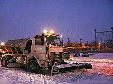 В центре Волгограда сломавшийся большегруз парализовал движение транспорта