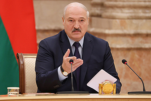 Лукашенко поделился рецептом бутерброда с сахаром и грязью