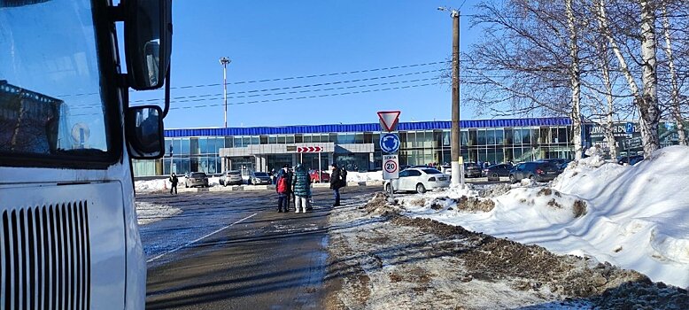В Кирове идет эвакуация людей из аэропорта «Победилово»