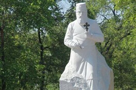 В Красноярске открыли памятник профессору Войно-Ясенецкому - Святителю Луке