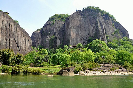 Заглавное изображение Горы Уишань