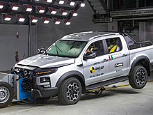 Китайский пикап JAC T9 разбили в ходе краш-теста