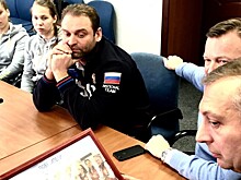 Глава Федерации водного поло России Алексей Власенко провел встречу с юными чемпионками мира