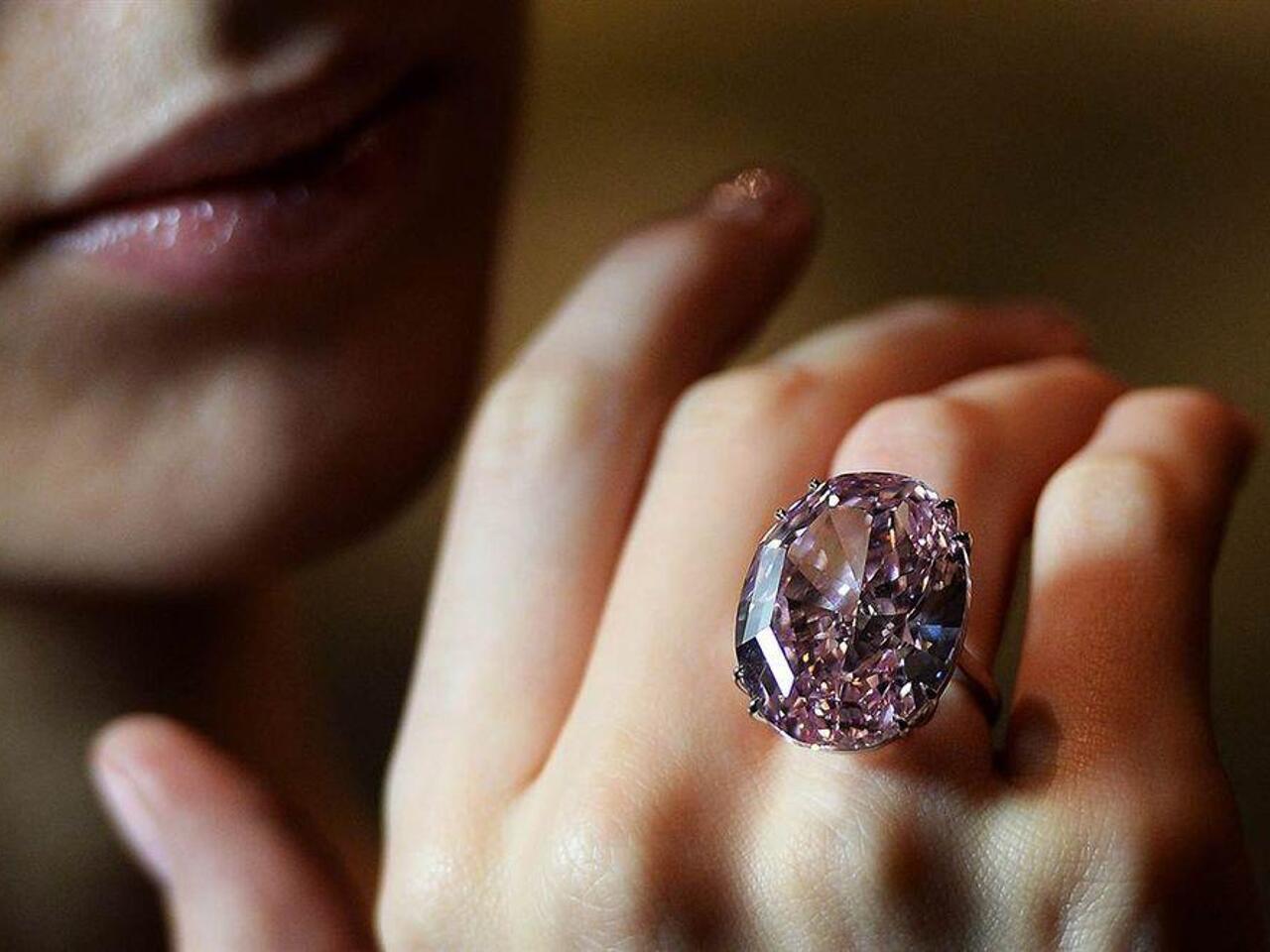Most expensive diamond brand outlet