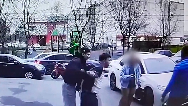 СК объявил в розыск подозреваемого в убийстве москвича на парковке