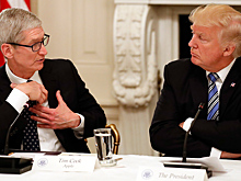 Трамп провел в Белом доме ужин с главами Apple, Google и других IT-компаний