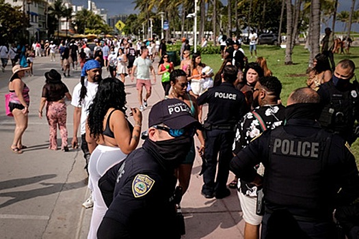 В Майами-Бич введен режим ЧП из-за наплыва отдыхающих
