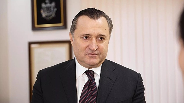 Интерпол по запросу Франции объявил в розыск экс-премьера Молдавии Филата
