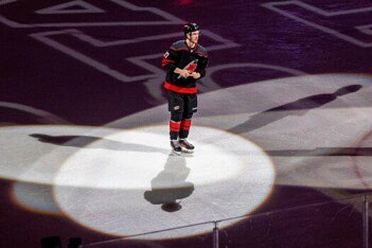 В США о влиянии Свечникова на успех «Каролины»: играет именно так, как болельщики ждали