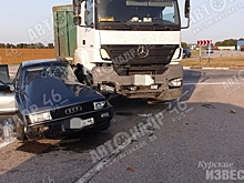 В Курской области столкнулись фура и «Ауди»