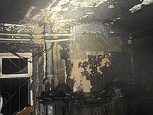 В Курске пожарные эвакуировали 60 жильцов горящего дома на Белгородской