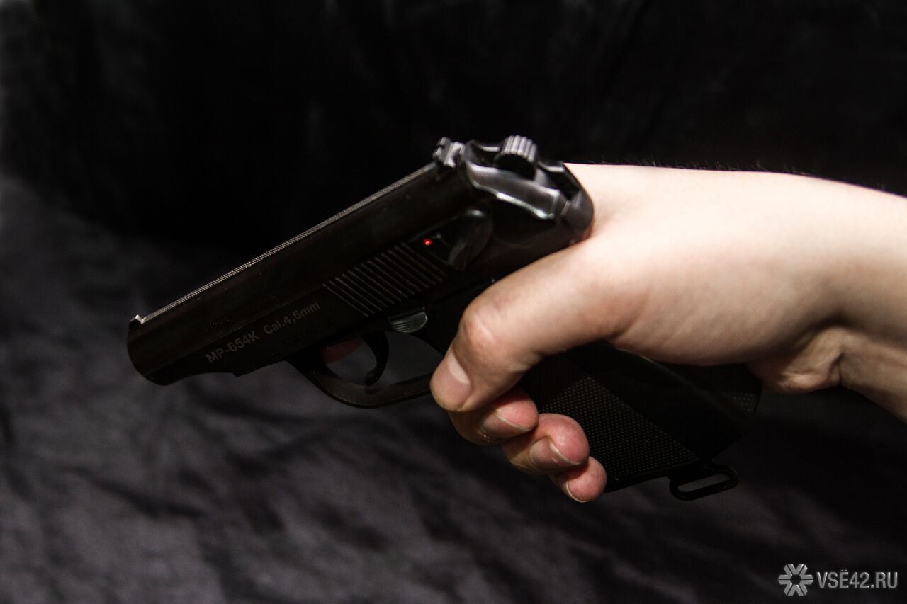 Мужчина выстрелил из пистолета в лицо жителю Читы