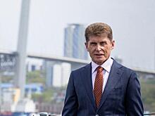 Новый светомузыкальный фонтан открыли в центре Владивостока