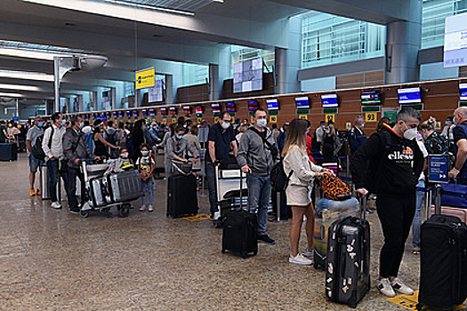 В Черногории назвали срок возобновления авиасообщения с Россией