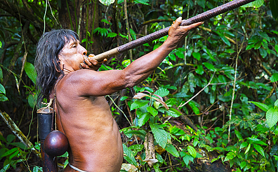 Шокирующий образ жизни дикого племени Ваорани
