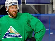 Умарк призвал остановить плей-офф КХЛ