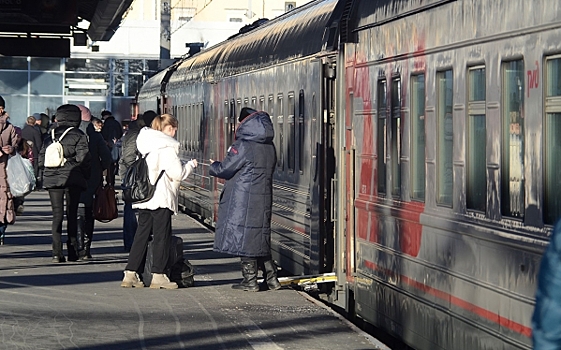 Поезда в Самарской области отменяют из-за взрыва на железнодорожном мосту