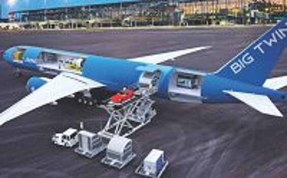 Традиционный оператор 747F добавит в свой флот грузовой самолет 777-300