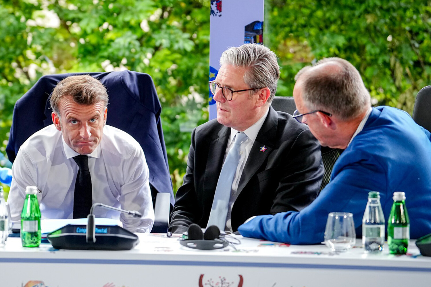 Мерц и Макрон заявили Зеленскому, что ближайшие дни могут стать решающими