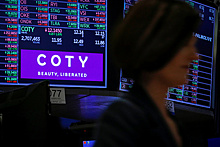 Компания Coty решила приостановить деятельность в России
