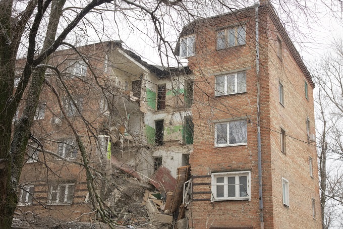 Алексей Логвиненко призвал бывших жильцов дома на Нариманова 72/3 не подвергать свою жизнь опасности