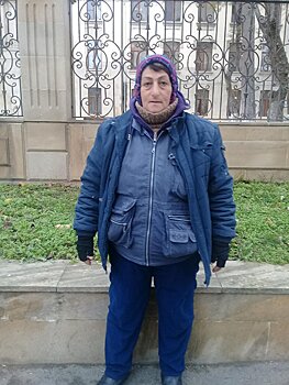 Потеряла всю семью в Карабахе и стала единственной женщиной-парковщицей в Баку