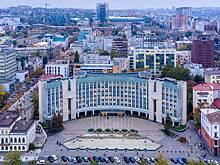 Том Круз начал встречаться с дочерью экс-депутата Госдумы