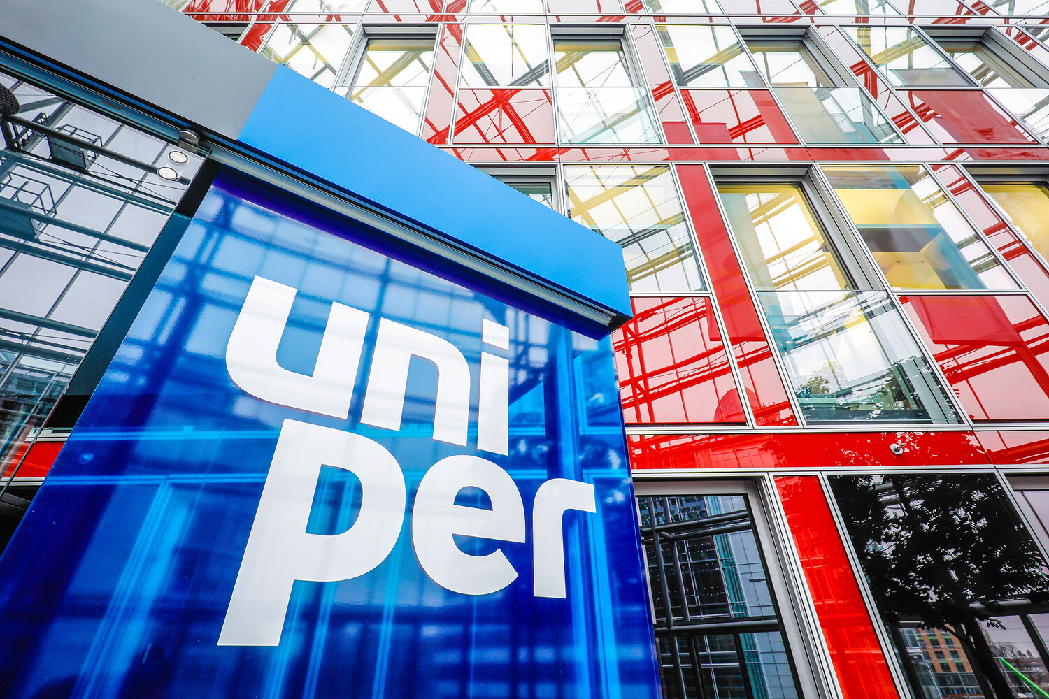 «Газпром экспорт» подал в суд на трейдинговую «дочку» германской Uniper