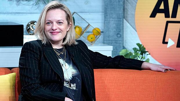 41-летняя звезда сериала «Рассказ служанки» Элизабет Мосс рассекретила первую беременность