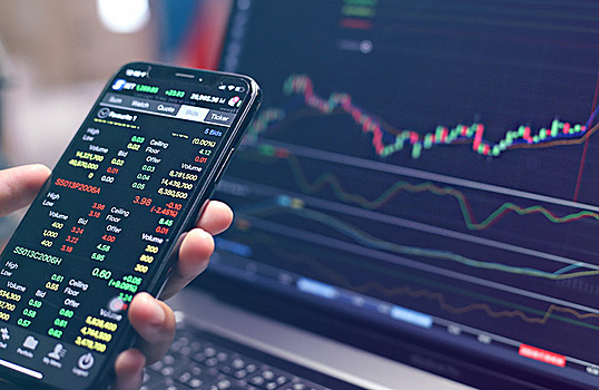 Рост на биржах и восходящая динамика цен на нефть. Обзор финансового рынка от 30 августа