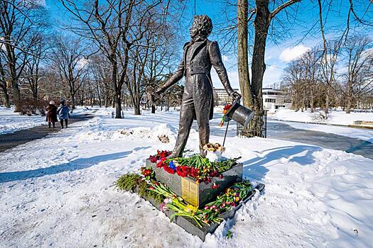 В латвийском городе захотели забрать себе памятник Пушкину из Риги