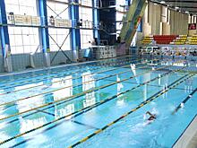 7 болезней, при которых плавание облегчает состояние и даже лечит