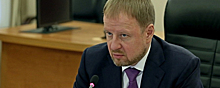 Губернатор Алтайского края Томенко уволил управделами Степанова, находящегося под следствием
