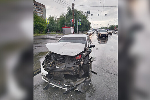 Четыре человека получили ранения в ДТП в Челябинске