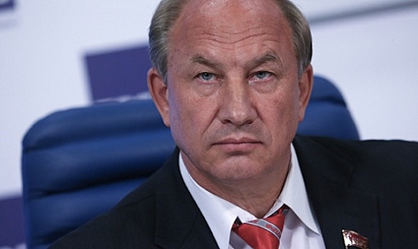 Депутат Рашкин призвал ввести визовый режим со странами Средней Азии