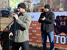В Омске при поддержке «Газпром нефти» появилась открытая спортивная площадка. ВИДЕО