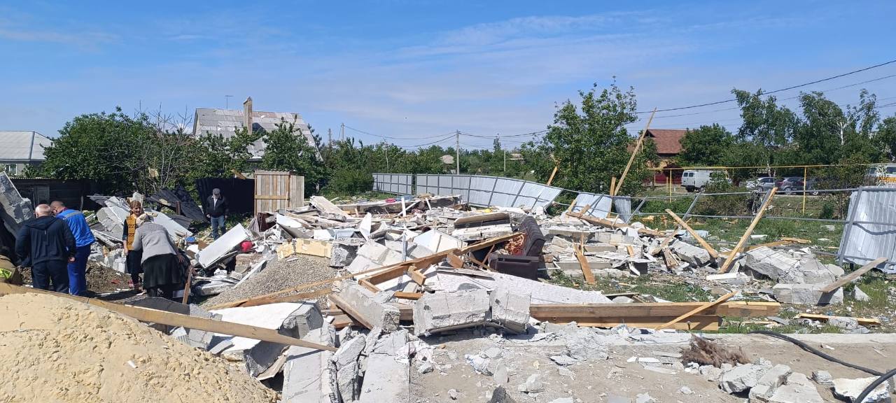 Василий Голубев: В Каменске в результате взрыва разрушено частное домовладение