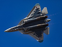 Российский истребитель Су-57Э дебютировал на Dubai Airshow 2025