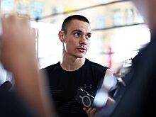 «Игра в одни ворота». Тимофей Цзю отреагировал на бой Альварес — Чарло
