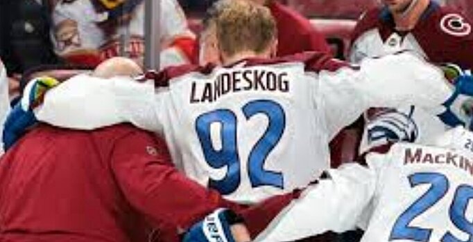 Ландескуг получил травму в матче с «Флоридой», врезавшись в ворота после падения. У капитана «Колорадо» 22 очка в 41 игре в сезоне, ранее он пропустил почти 3 года из-за операций на колене