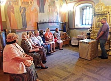Братеевские «долголеты» побывали на экскурсии в Храме Святителя Николая Мирликийского в Сабурове