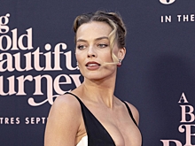 Марго Робби стала лицом нового выпуска журнала Vogue