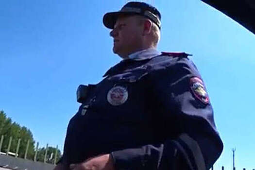 В Тимашевске полицейского задержали при даче взятки, чтобы избежать дела о коррупции