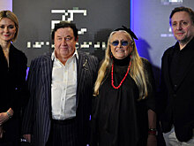 Вода и мода: в Москве прошла презентация уникального календаря с участием звезд