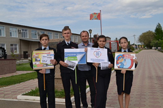 В Оренбургской области кадеты Октябрьской средней школы присоединились к Шестой Глобальной неделе безопасности дорожного движения