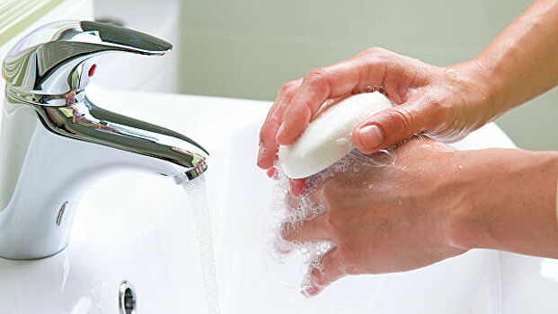 Доктор Комаровский рассказал, опасны ли бактерии на мыле