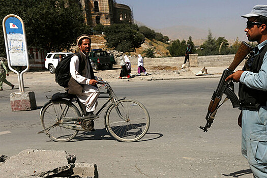 При атаке на департамент образования в Афганистане погибли 10 человек