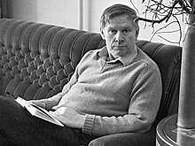 Родные Василя Быкова опровергли слова Лукашенко о продаже наград писателя