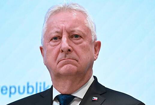 Новый министр обороны Чехии отказался от посещения Украины