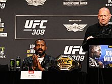 Рейтинг тяжёлого веса UFC, чемпион UFC в тяжёлом весе, ростер бойцов, бой Джона Джонса и Тома Аспиналла, Александр Волков